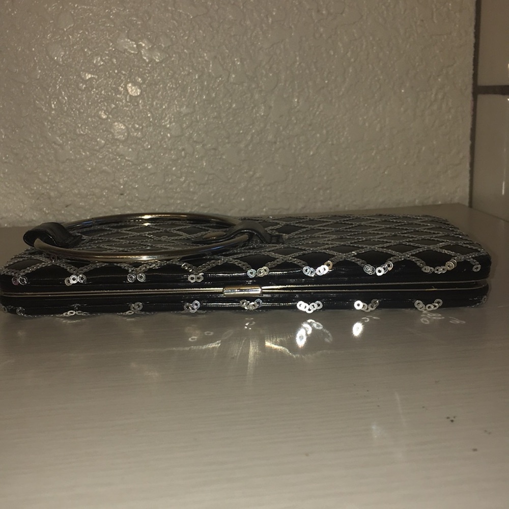 Vintage Clutch / wristlet/ wallet - Picture 8 of 8